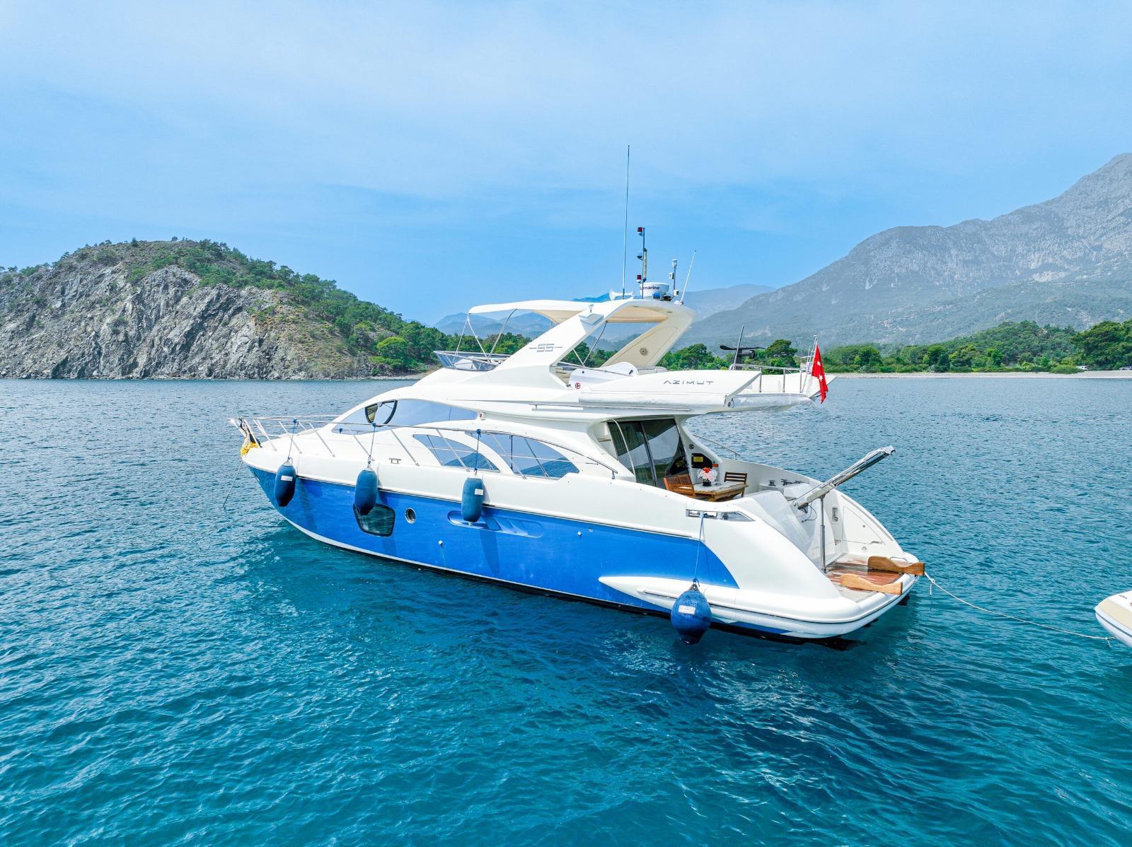 Kemer Yacht Rental 18m Azimut 55 Fly